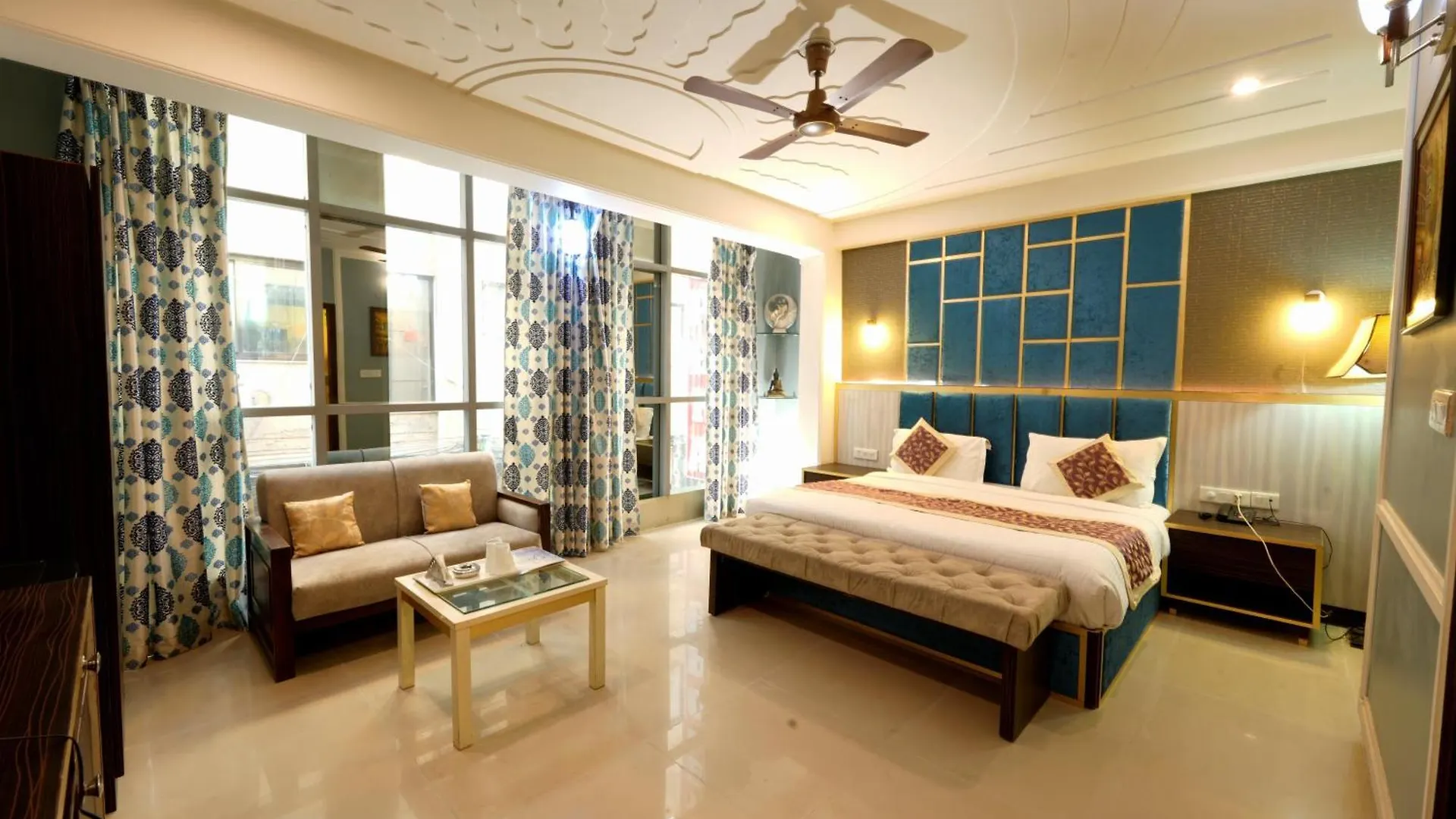 A Family Hotel Oppera Near Igi Airport Nueva Delhi