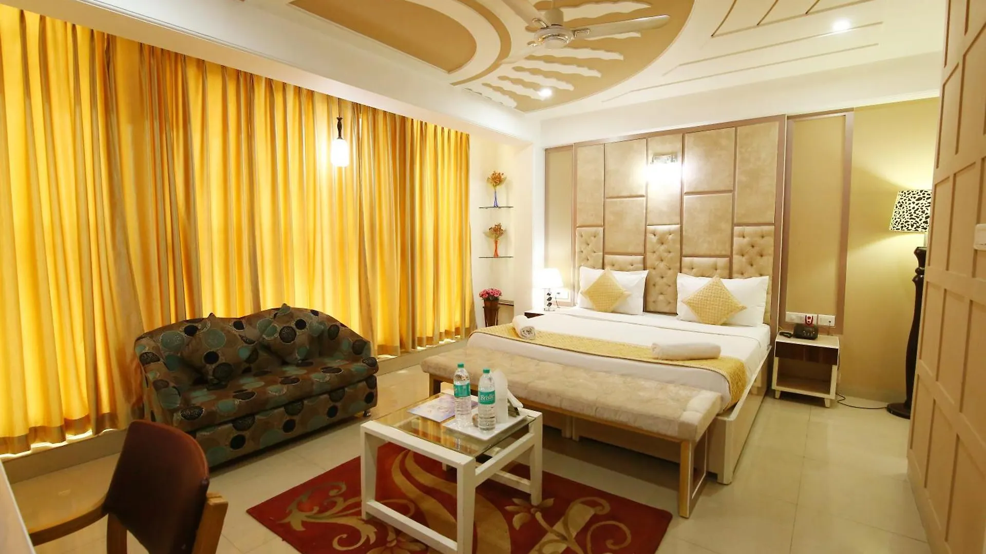 A Family Hotel Oppera Near Igi Airport Nueva Delhi