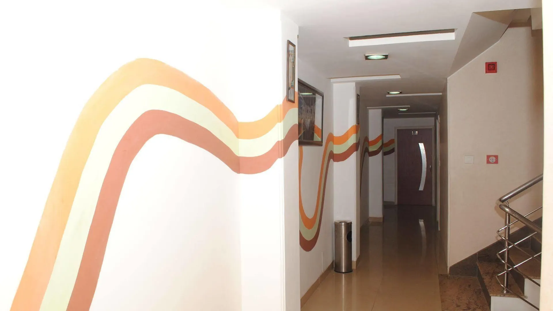 A Family Hotel Oppera Near Igi Airport Nueva Delhi 4*,  India